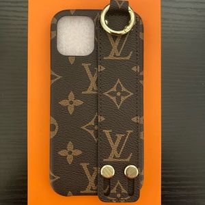 Iphone 12 and 12Pro with box included